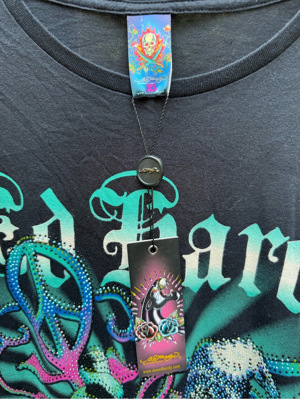 Ed Hardy Black Short-Sleeve Graphic Tee with Teal & Pink Accents - Picture 4 of 5